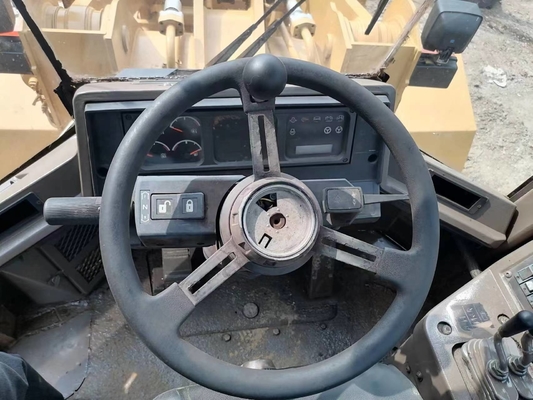 CAT 950F Gebrauchtlader in gutem Zustand mit Originalfarbe und geringer Arbeitszeit