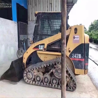 42 kW gebrauchtes Caterpillar CAT 247B-Skid-Steer-Lader mit anderer Hydraulikpumpe in Japan