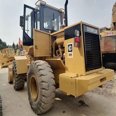 Gebrauchtes Caterpillar 950F Frontlader mit Radbewegung und 44,7 KW Leistung aus Japan
