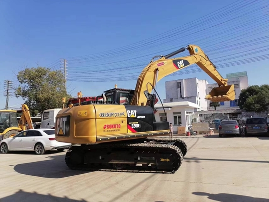 Gebrauchtes Caterpillar Bagger Cat320D2 aus Japan mit 20 Tonnen Nennlast