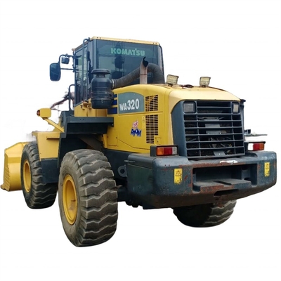 Gebrauchtes Komatsu WA320-5 Frontlader mit geringer Arbeitszeit 0-2000 in gutem Zustand