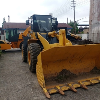 Gebrauchtes Komatsu WA320-5 Frontlader mit geringer Arbeitszeit 0-2000 in gutem Zustand