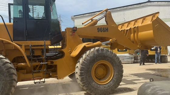 Bewegtes Rad Japan Gebrauchtes Caterpillar 966H Radlader und Denison Hydraulikpumpe