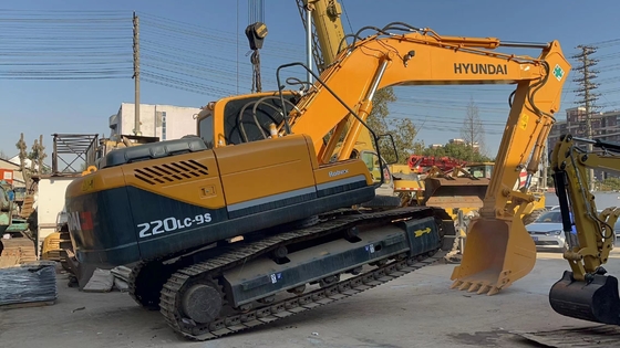Originalfarbe Hyundai 220LC-9S Bagger mit 96 kW Motor und EPA Zertifizierung