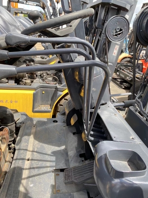 Fast 5 Tonnen KOMATSU FD50 FD35 FD40 FD45 EPA Motor Hydraulischer Gabelstapler mit 46 kW Leistung