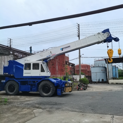 Gebrauchtes Tadano TR-250M 25-Tonnen-Lkw-Kran mit Originalfarbe in ausgezeichnetem Zustand