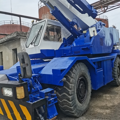 Gebrauchtes Tadano TR-250M 25-Tonnen-Lkw-Kran mit Originalfarbe in ausgezeichnetem Zustand