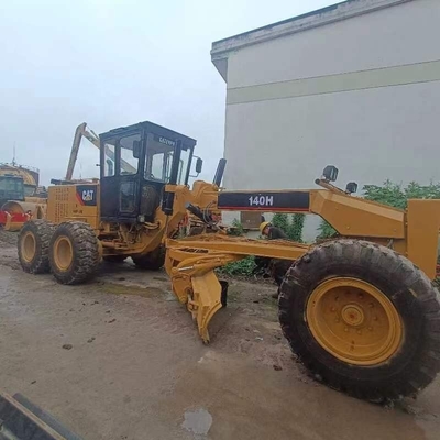 Gebrauchtes CAT140H Motor-Graders mit Straßenreifen und Cummins Motor in gutem Zustand
