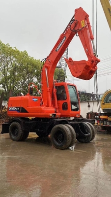 Japan Doosan DH150W-7 Graber mit Originalfarbe und 0.1m3 Eimerkapazität in Japan