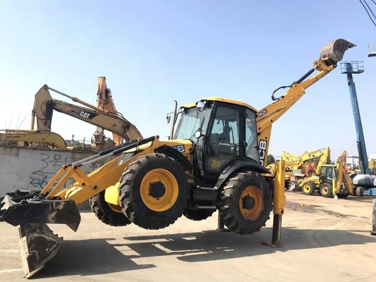 Erschwingliche JCB 4CX-Backhoe-Lader aus Japan mit guter Eimerkapazität