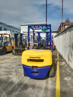 KOMATSU FD30 3 Tonnen Gabelstapler für Gebrauchtpaletten für Lagercontainer