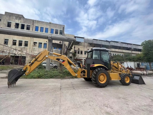 Gebrauchtes Original Lackier Diesel-Lader Caterpillar 420F mit 2017 Nabtesco Hydraulikventil