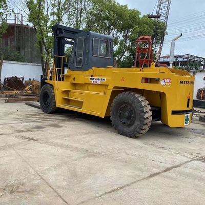 Dieselmotor Schwerlast-Gabelstapler FD300 30 Tonnen Japan Originalmaschine Hydraulischer Behälter Palettenheber