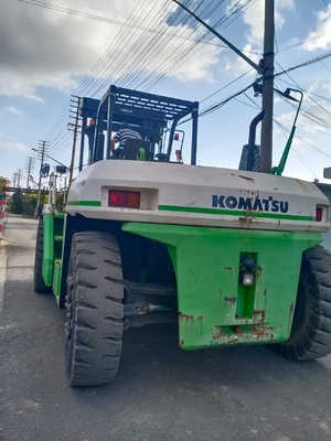 24000 KG Gebrauchtes KOMATSU Gabelstapler FD240 Palettenhebefahrzeug Handbuch Betrieb 24 Tonnen Lkw