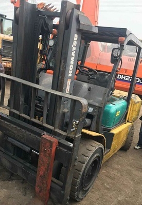 5 Tonnen Diesel-Mini-Forklift KOMATSU FD50 Containerheber für Produktionsanlagen