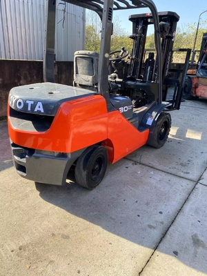 3 Tonnen schwerer TOYOTA FD30 Diesel-Forklift mit hydraulischem Aufzug in ausgezeichnetem Zustand