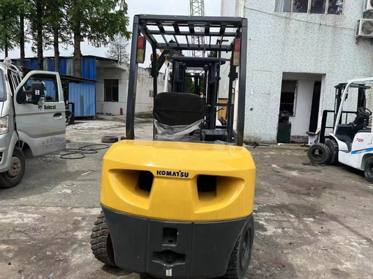 Gebrauchtes KOMATSU FD30 Gabelstapler-Container-Palettenhebefahrzeug in gutem Zustand im Jahr 2023