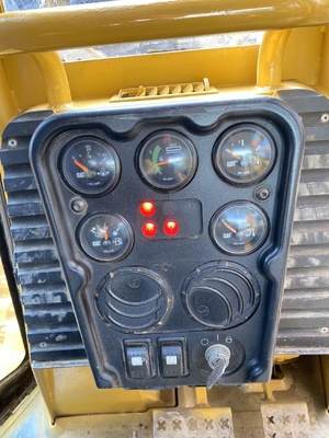 CAT D4G Bulldozer Original Japan Bulldozer mit 1,92m3 Dozing Kapazität und 80KW Leistung