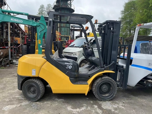 Diesel-Forklift für Landwirte Komatsu 30 in gutem Zustand