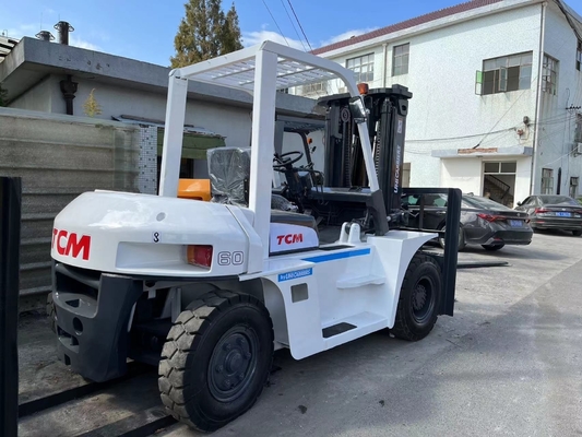 Japan verwendet TCM 6 Tonnen Diesel Gabelstapler für den Bau Originalfarbe Gewicht 6000 Kg