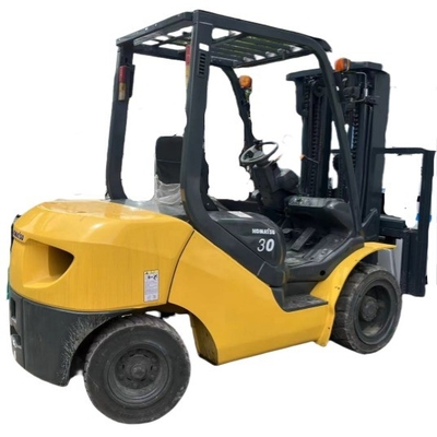 2022 Komatsu 3T Gabelstapler in ausgezeichnetem Zustand mit geringer Arbeitszeit