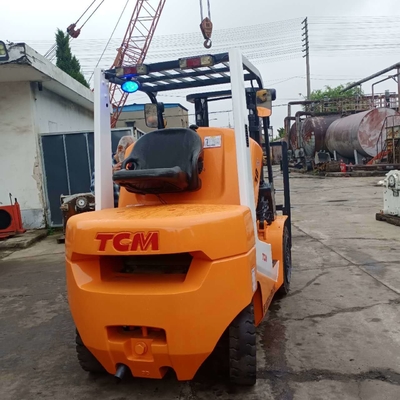 6 Tonnen Original-Diesel-Forklift TCM 3 Tonnen gebrauchtes Gabelstapler für ein reibungsloses Manövrieren