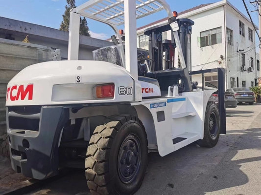 In gutem Zustand TCM 6 Tonnen gebrauchtes Gabelstapler mit 6000 KG Maschinengewicht und Rädern