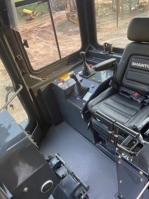 Gebrauchtes SD22-Bulldozer mit Dieselmotor und Sumitomo-Hydraulikzylinder