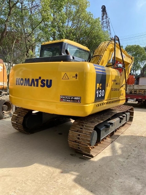 KOMATSU Motor 13T Crawler Bagger Komatsu PC130-7 Gebraucht Bagger in Japan