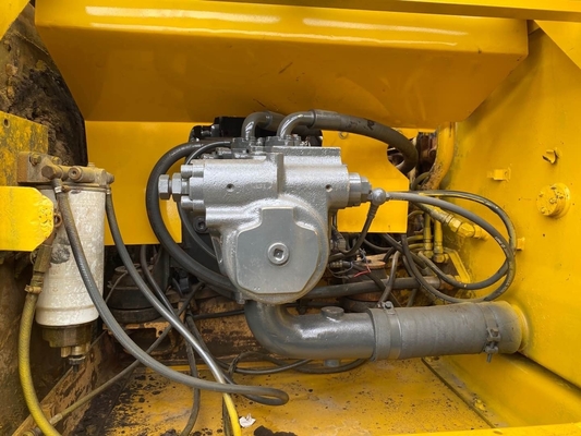 Gebrauchtes Komatsu PC200-6 Bagger mit fortgeschrittenem Hydrauliksystem 19400 KG Maschinengewicht