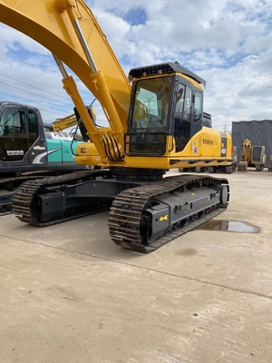 Gebrauchtes Komatsu PC400-7 Bagger mit fortgeschrittenem Hydrauliksystem und 400 kW Motor