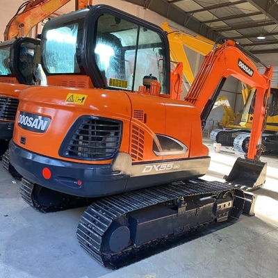 40 kW DOOSAN DX55 Bagger Niedriger Energieverbrauch 5,5 Tonnen Betriebsgewicht erschwinglich