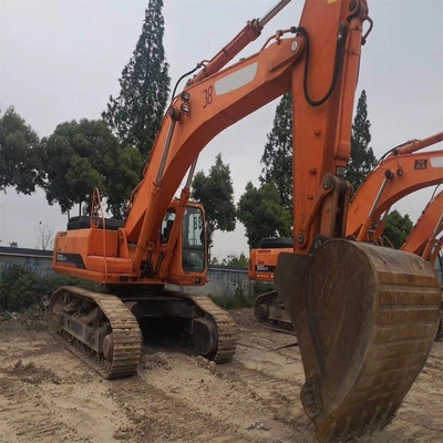 Gebrauchtes DOOSAN 500LCV Bagger in gutem Zustand mit erschwinglicher und hydraulischer Pumpe