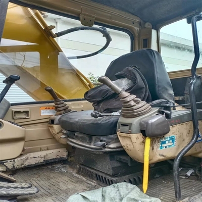 Erschwingliche, gebrauchte Bagger CAT 320B mit Original CAT-Motor und geringer Arbeitszeit