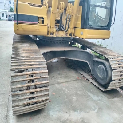 Erschwingliche, gebrauchte Bagger CAT 320B mit Original CAT-Motor und geringer Arbeitszeit