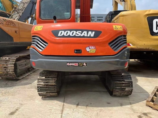 DOOSAN DX80 Bagger verwendet Crawler Digger mit geringen Arbeitszeiten und reibungslosen Betrieb