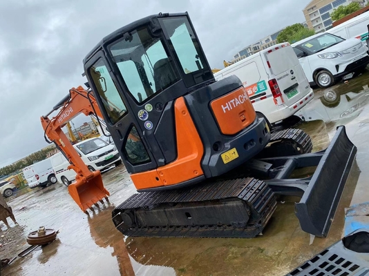 Hohe Arbeitsleistung HITACHI ZX55USR Minibagger 5,5 Tonnen Betriebsgewicht verwendet