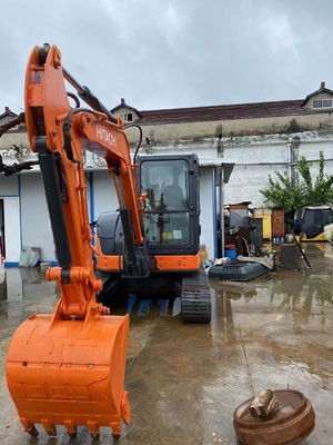 Hohe Arbeitsleistung HITACHI ZX55USR Minibagger 5,5 Tonnen Betriebsgewicht verwendet