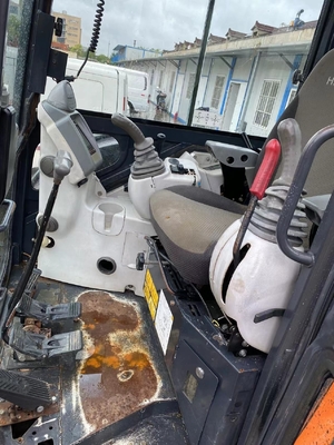 Hohe Arbeitsleistung HITACHI ZX55USR Minibagger 5,5 Tonnen Betriebsgewicht verwendet