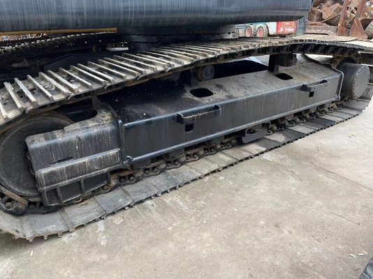 Gebrauchte KOBELCO SK200 Bagger mit 1,1 m3 Eimerkapazität und 20000 KG Gewicht in Shanghai