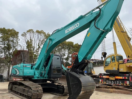 Baumaschine Kobelco SK210 Minibagger mit Hydraulikzylinder
