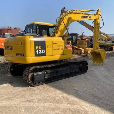 13 Tonnen Betriebsgewicht Komatsu PC130 Bagger aus Japan eingeführt in in Shanghai Yard