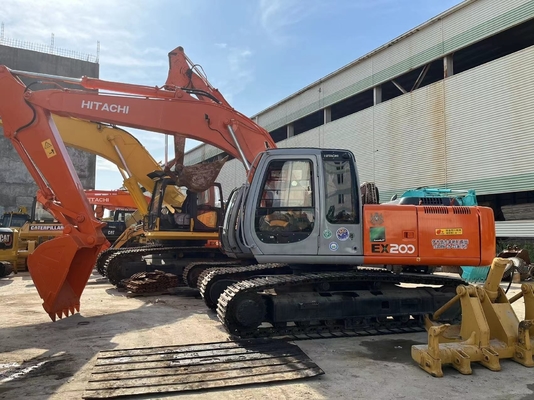 Gebrauchtes HITACHI EX200 Zaxis 120-6 Bagger mit ISUZU-Motor und Vickers Hydraulikventil
