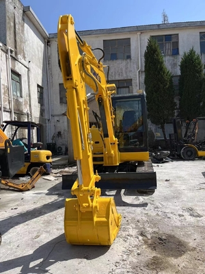 In gutem Zustand ist der Crawler Mini Digger Komatsu PC56 Gebraucht Original Japan 5T Mini Bagger