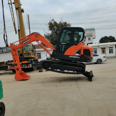 Schwere Baumaschinen Doosan DX60 Gebrauchtbagger mit Hydraulikzylinder