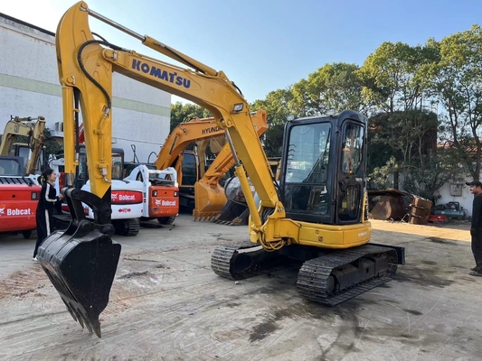 Komatsu Bagger PC50 aus zweiter Hand in gutem Zustand Originalfarbe und Crawler-Typ