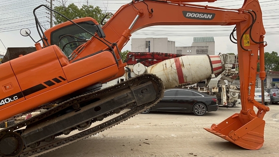 0.51M3 Eimer Kapazität Gebraucht Doosan 140LC Bagger mit geringen Arbeitszeiten in Shanghai