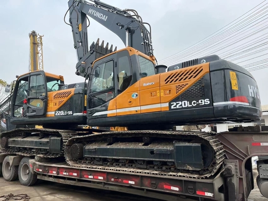Hyundai 220LC-9s Gebrauchtbagger mit Originalfarbe und in gutem Zustand in Korea