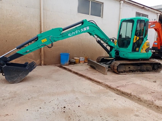KX161 Kubota Mini Bagger in Japan mit Originalfarbe und anderem Hydraulikzylinder