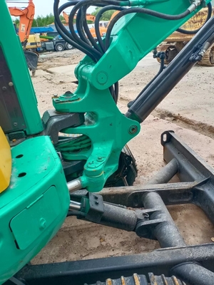 KX161 Kubota Mini Bagger in Japan mit Originalfarbe und anderem Hydraulikzylinder